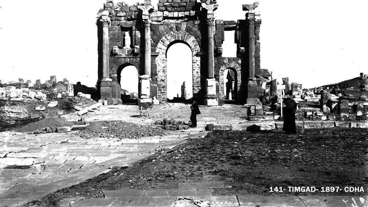 141- Timgad- 1897- CDHA.jpg